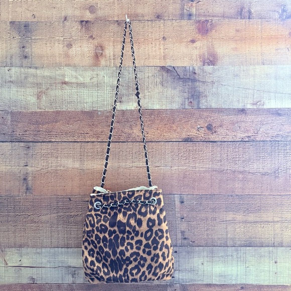NWT Laila Geir Ness Chic Leopard Print Shoulder Bag - Picture 3 of 9